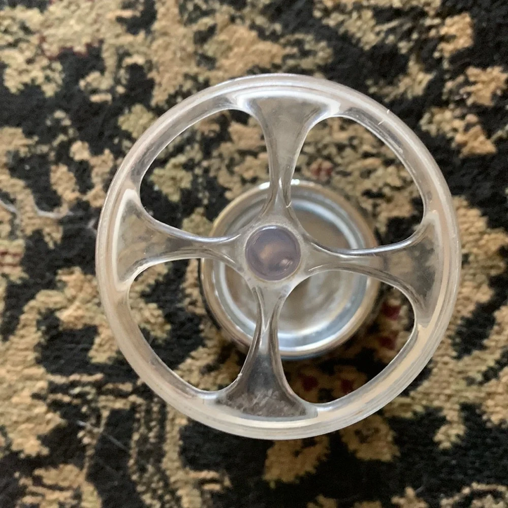 Used toothbrush stand